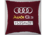 Подушки в машину с логотипом Ауди Q3 бордовая, аксессуар для автомобиля Audi Q3